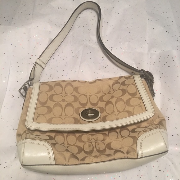 Coach Handbags - 🌸SALE🌸Coach #13972 Hamilton Signature bag